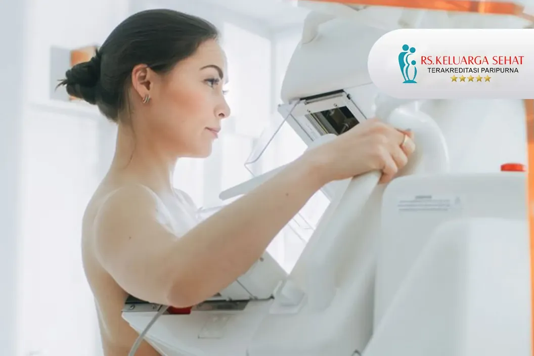 https://img-kd.kalbe.co.id/s6W2Aa-uPNaY05YBdO_--R73sOM=/fit-in/1056x705/filters:quality(90)/oneonco-prd/product/paket%20skrining%20kanker%20payudara%20-%20keluarga%20sehat%20pati_1738050479.webp